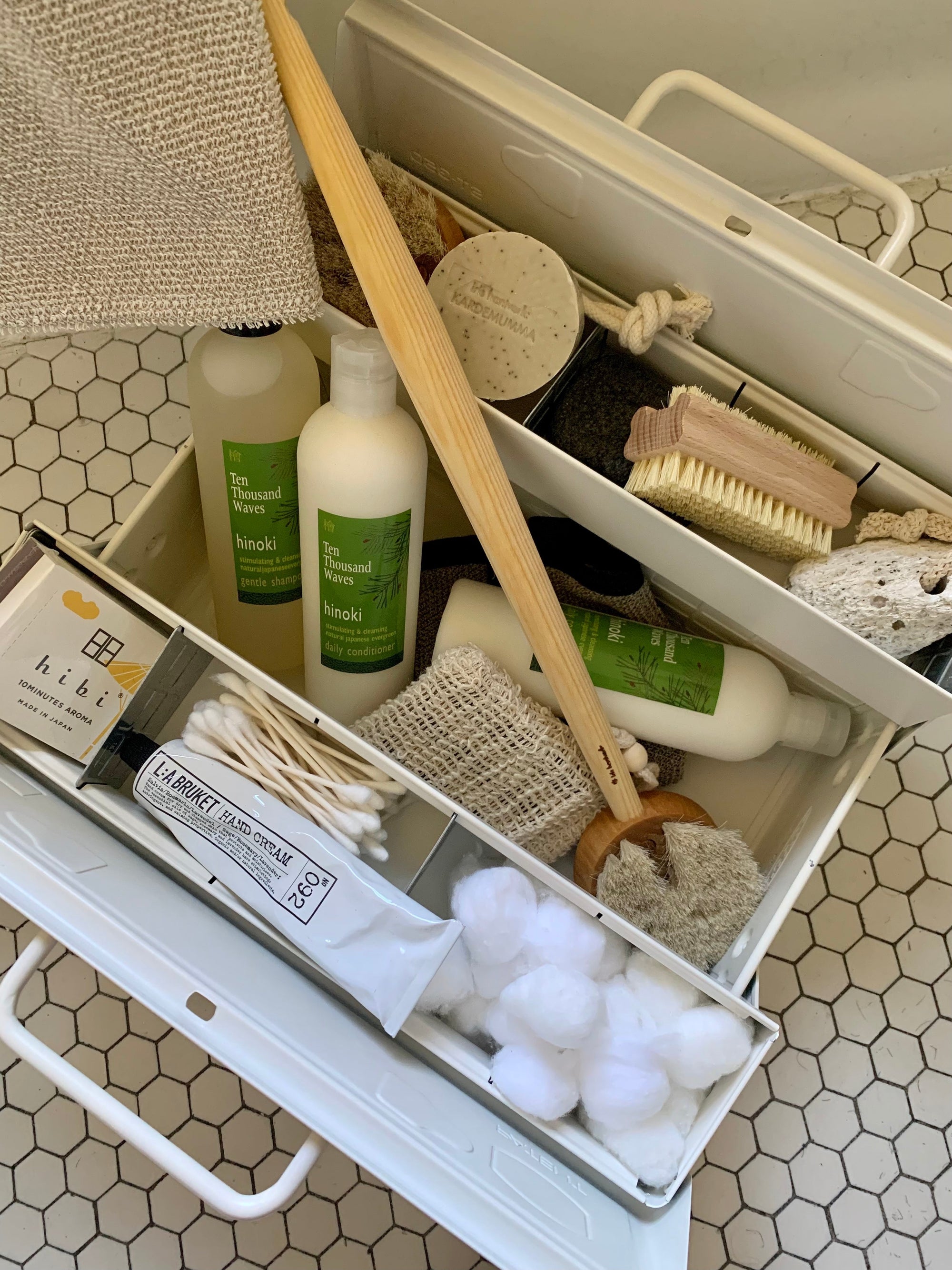 Natural and Sustainable Fall Bath Collection