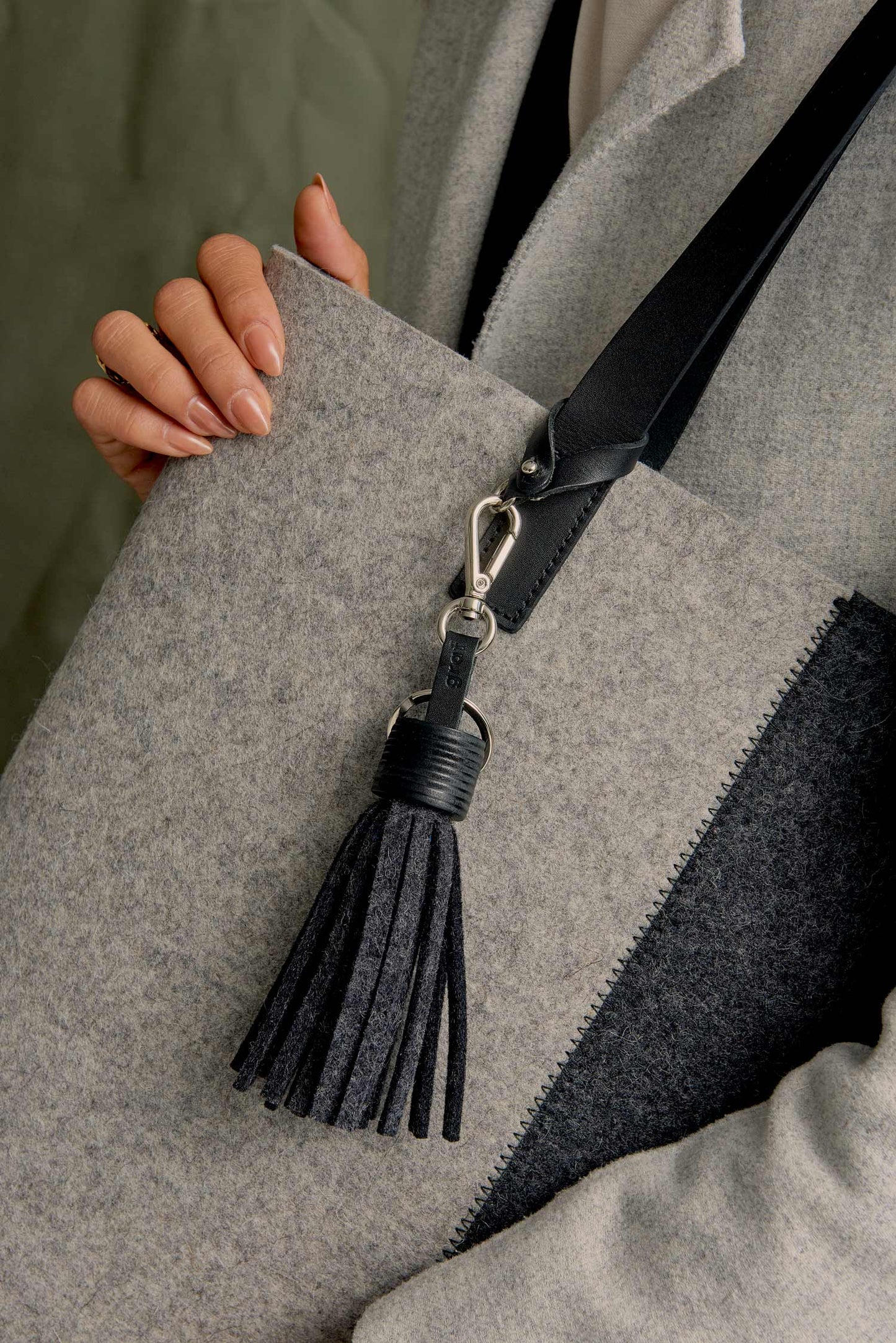 Graf Lantz, German Felt Tassel, - Placewares
