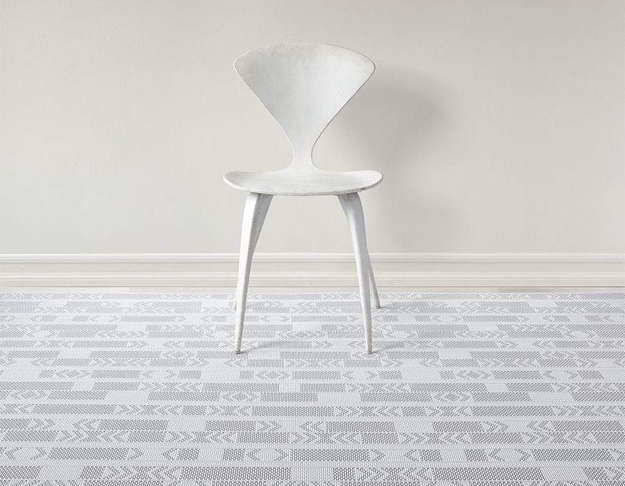 Chilewich, Scout Woven Floor Mats, Graphite / Small (23 x 36")- Placewares