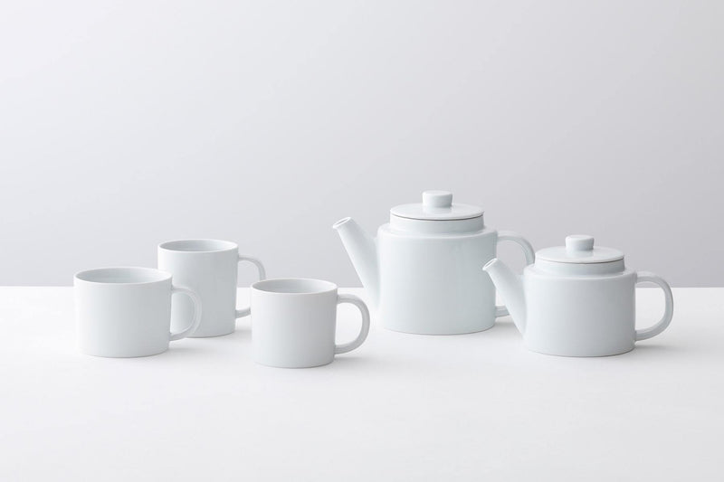 Common, Japanese White Porcelain Tea Pot, 34 oz -  4 ¾ ø x 8 x 5 ¼" / White- Placewares