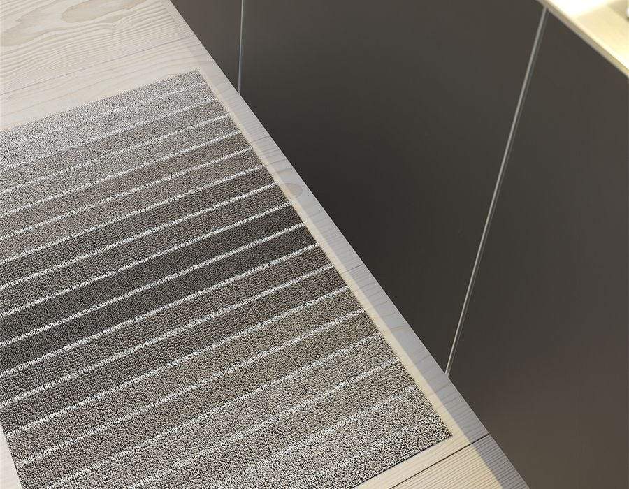 Chilewich, Block Stripe Indoor/Outdoor Shag Floor Mats, - Placewares